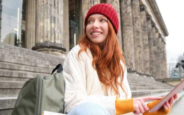 top 4 reasons why you should study abroad in paris