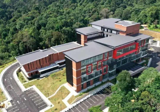 Universiti Kebangsaan Malaysia (UKM) - Universitas terbesar di Malaysia