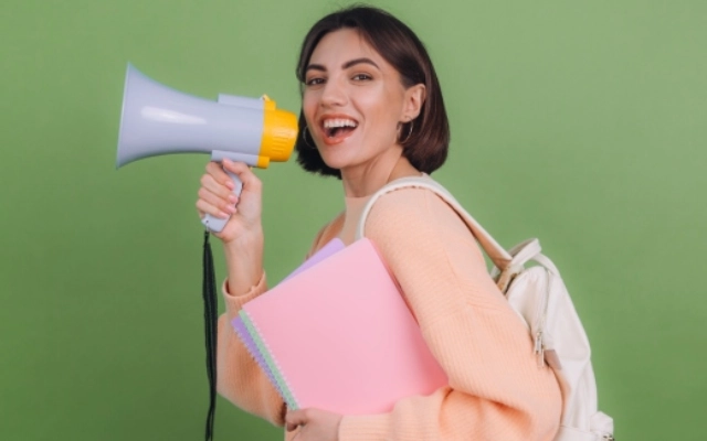 sering dianggap sama, ini perbedaan college dan university