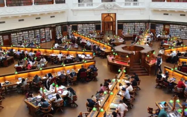 universitas terbaik di london favorit siswa internasional