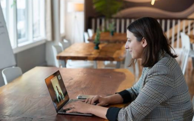 kelas ielts online lengkap dengan pembahasannya