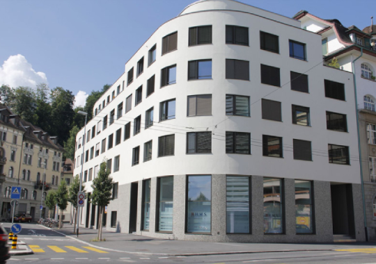 BHMS – Business & Hotel Management School - universitas di swiss dan jurusannya