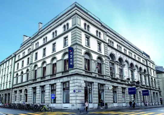 Business & Hotel Management School (BHMS) - kampus perhotelan swiss