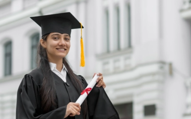 perbedaan master dan magister, apakah benar keduanya berbeda