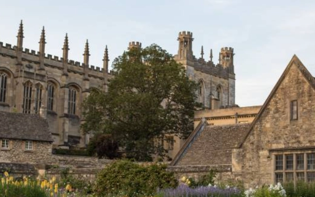 3 universitas bergengsi di oxford inggris
