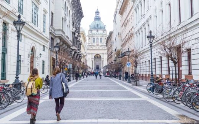 berapa kisaran biaya kuliah di hungaria