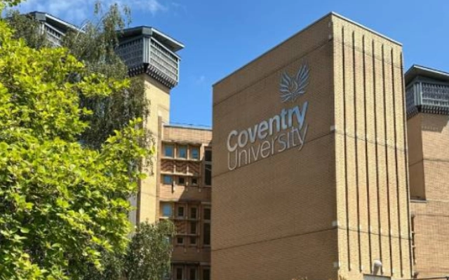 kisaran biaya kuliah di coventry university