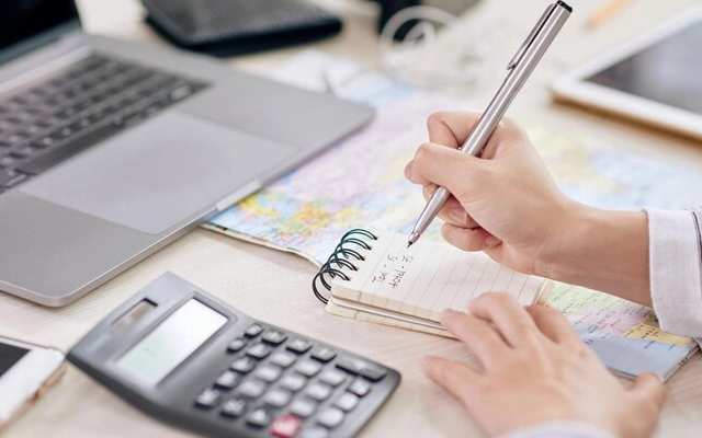 kisaran biaya kuliah di taylors university malaysia