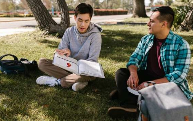 alasan memilih gelar sarjana pendidikan di luar negeri