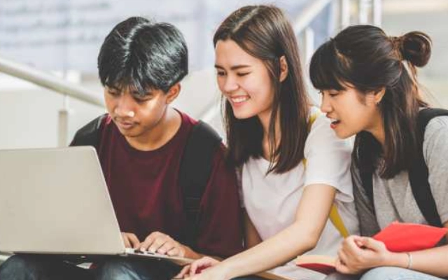 kampus di luar negeri untuk melanjutkan s2 ilmu komunikasi