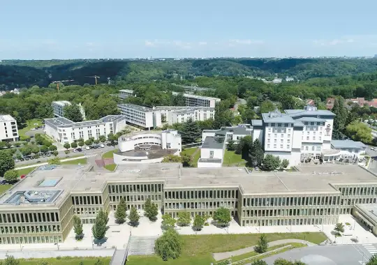 HEC Paris - jurusan mba terbaik di dunia