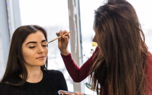 estimasi biaya sekolah make up di lasalle