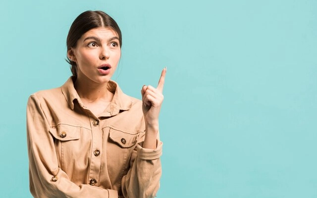 seperti apa perbedaan at in dan on