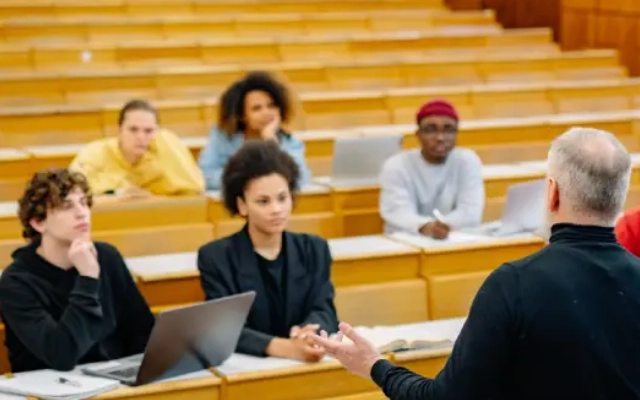 percakapan formal bahasa inggris dan penggunaannya