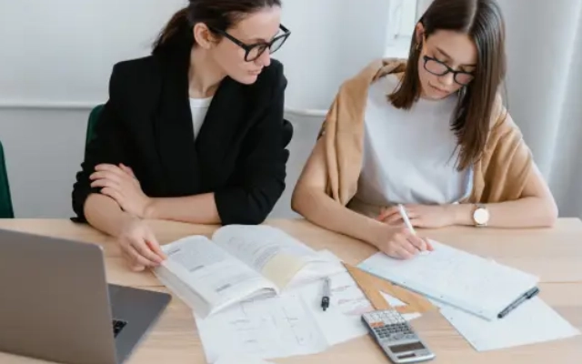 tips memilih kursus speaking english online