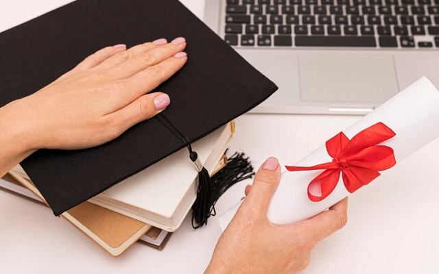 seputar bachelor top up degree