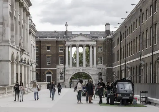 King's College London - Universitas dengan program master politik terbaik di Inggris
