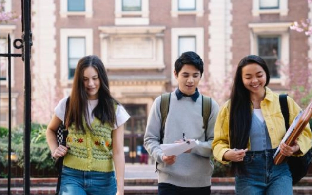alasan kamu harus kuliah di london inggris