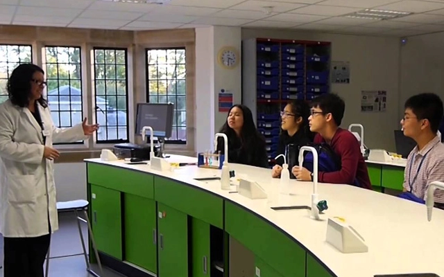 universitas untuk kuliah s2 murah di australia