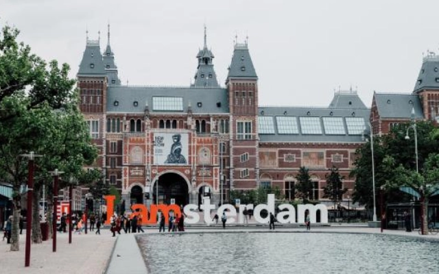 daftar universitas di amsterdam belanda