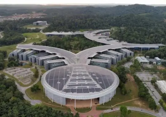 Universiti Teknologi Petronas - universitas teknik di malaysia