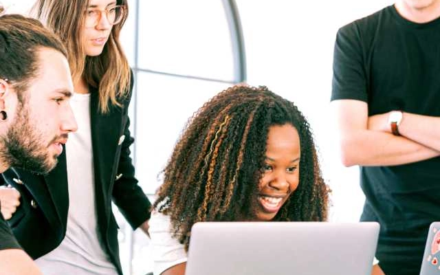 akomodasi dan biaya kuliah iubh school of business and management