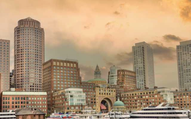 akomodasi dan biaya kuliah university of massachusetts boston, amerika