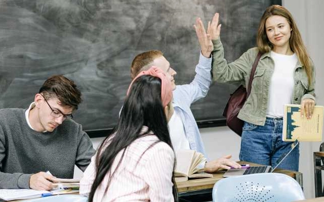 benefit mengikuti kelas persiapan untuk ielts