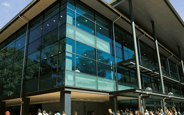fasilitas kuliah di university of wollongong (uow), australia