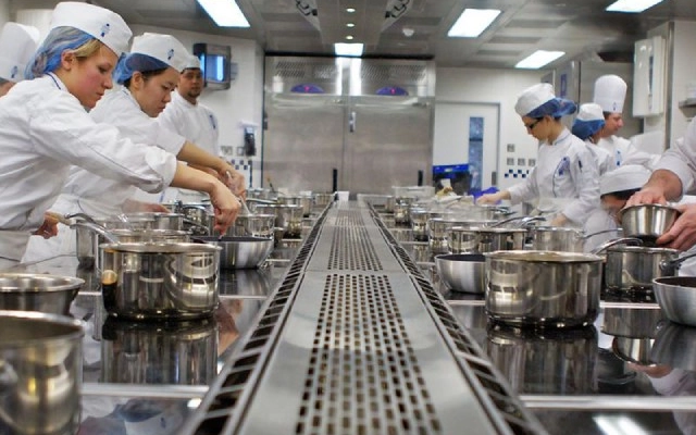 jebolan le cordon bleu menjadi chef terkenal di indonesia