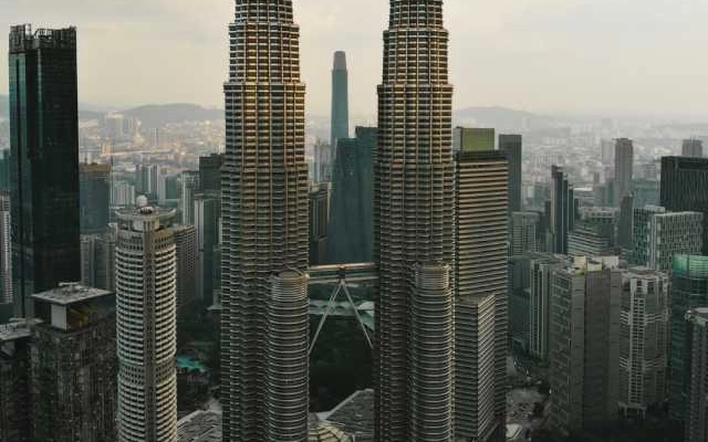 kelebihan kuliah di malaysia dan universitas di malaysia