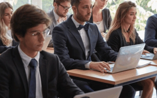 les roches global hospitality education ranking top 3 di dunia