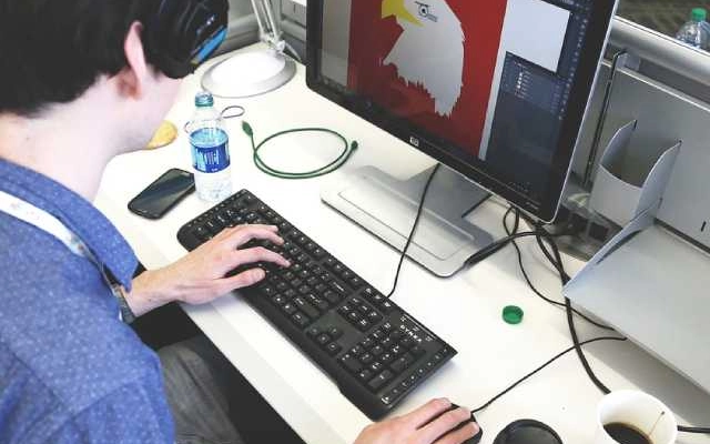 manfaat kuliah jurusan desain grafis di luar negeri