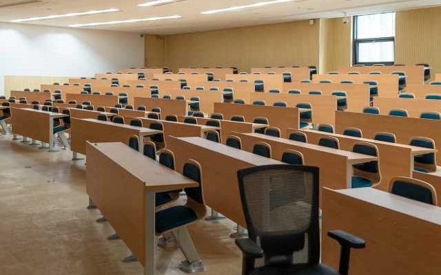 university of manchester dengan perolehan ranking dunia
