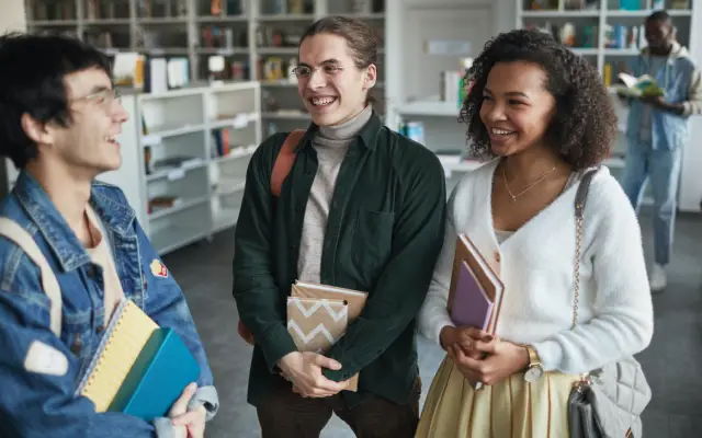 berapa batas umur untuk kuliah di australia