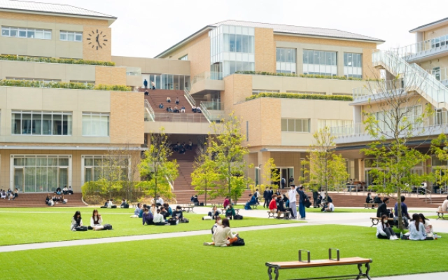 universitas di jepang dengan jurusan seni
