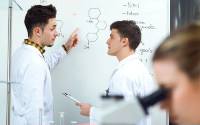 rekomendasi universitas di uk untuk belajar biomedical science