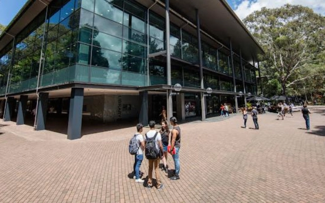 review lengkap tentang university of wollongong dan admisinya
