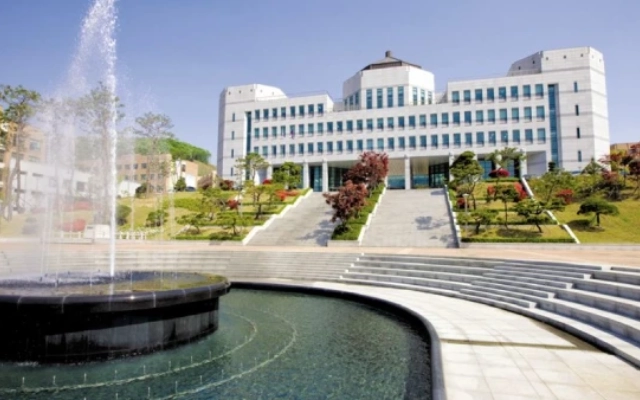 universitas terbesar di korea selatan