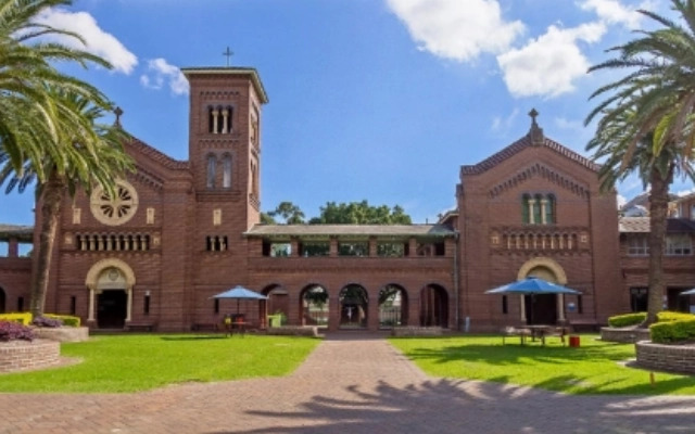 tentang australian catholic university requirement