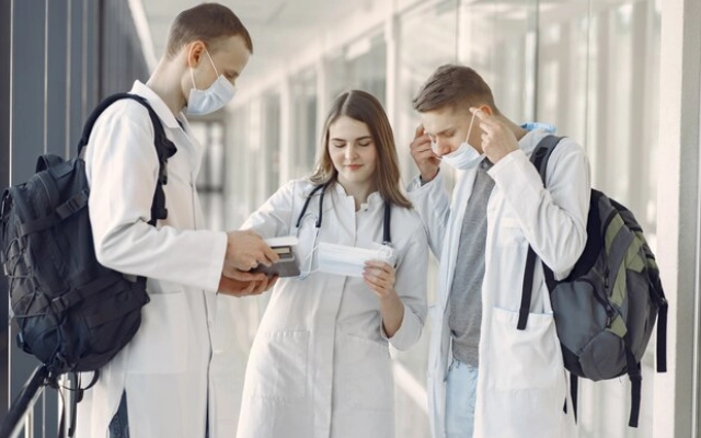 tentang charles sturt university medicine