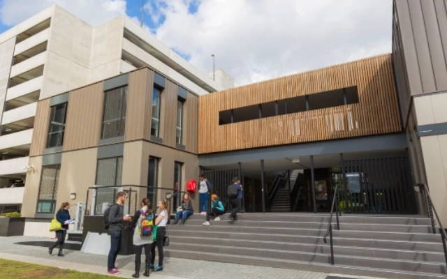 tertarik belajar di australian catholic university law baca ini dulu