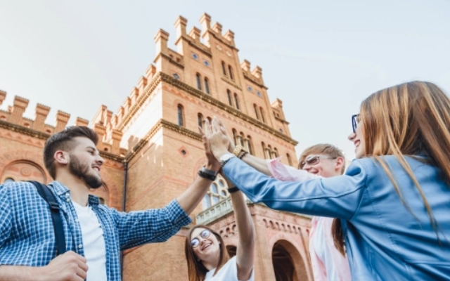 bisakah siswa internasional menjalani online learning di australia