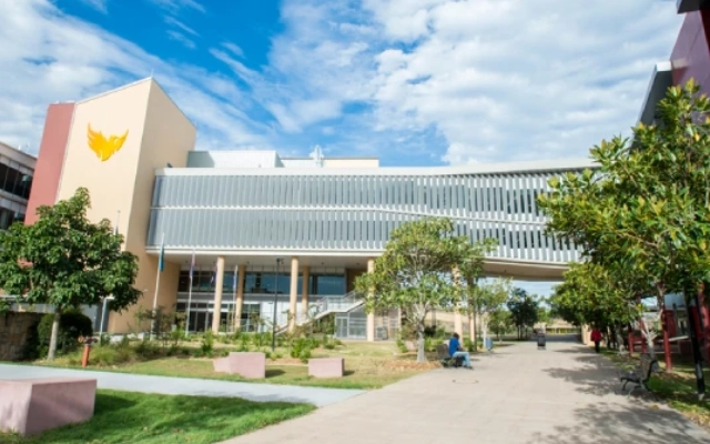 profile lengkap university of southern queensland