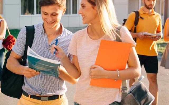 informasi cardiff university untuk mahasiswa baru