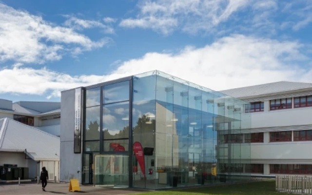 informasi lengkap university of waikato management