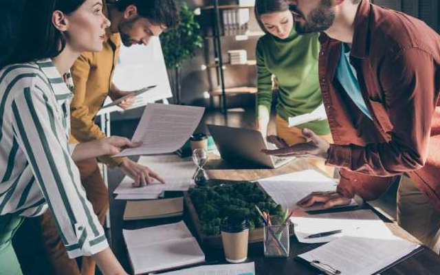 kuliah di cardiff university jurusan economics, ada banyak keuntungan