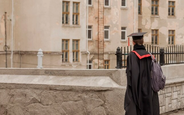 university of east london requirement untuk program sarjana