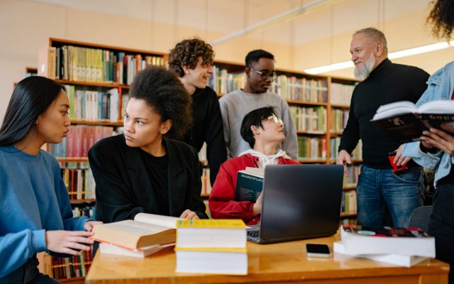10 Master Program Terbaik di Coventry University Versi QS Ranking 2026