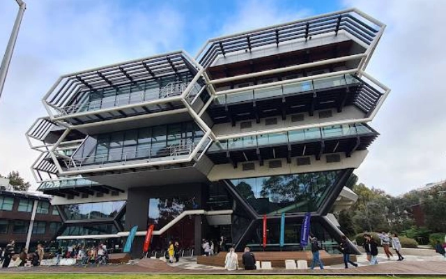 penasaran dengan monash university acceptance rate baca informasi berikut ini